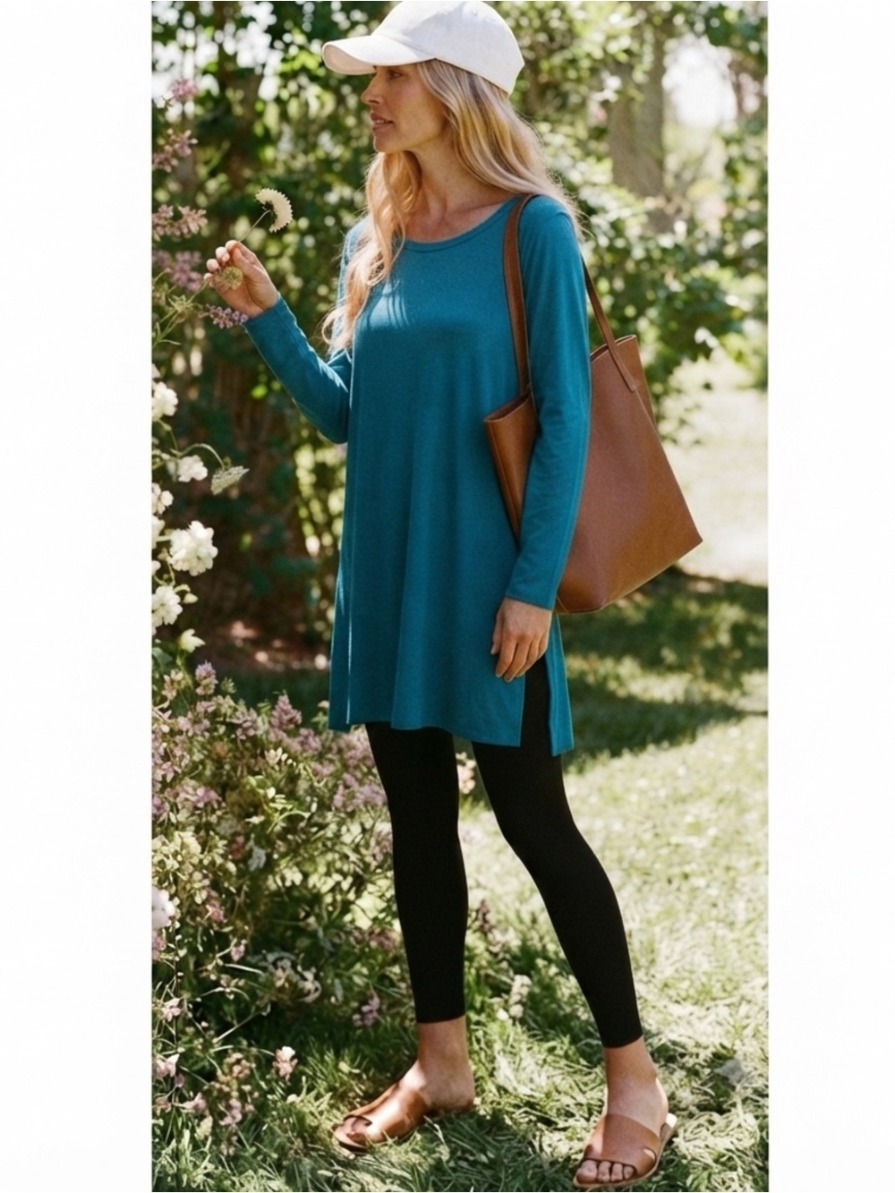Eileen Fisher Blue Long Sleeve Tunic Top Womens Size Medium Minimalist Knit EUC